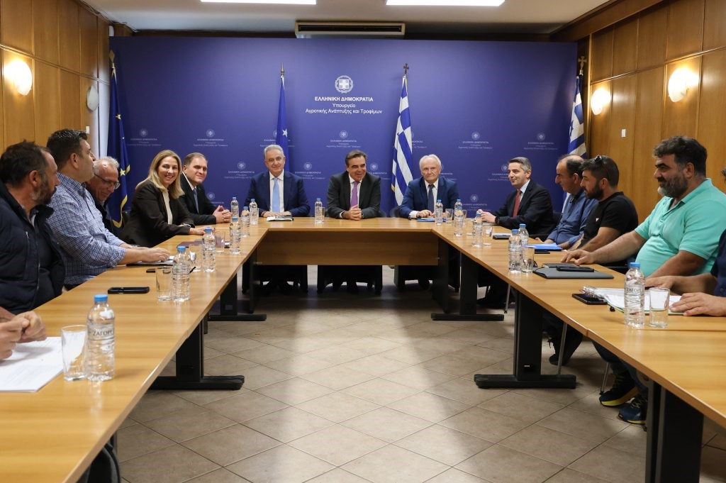 Mε τους Θεσσαλούς αγρότες ο Μαργαρίτης Σχοινάς 